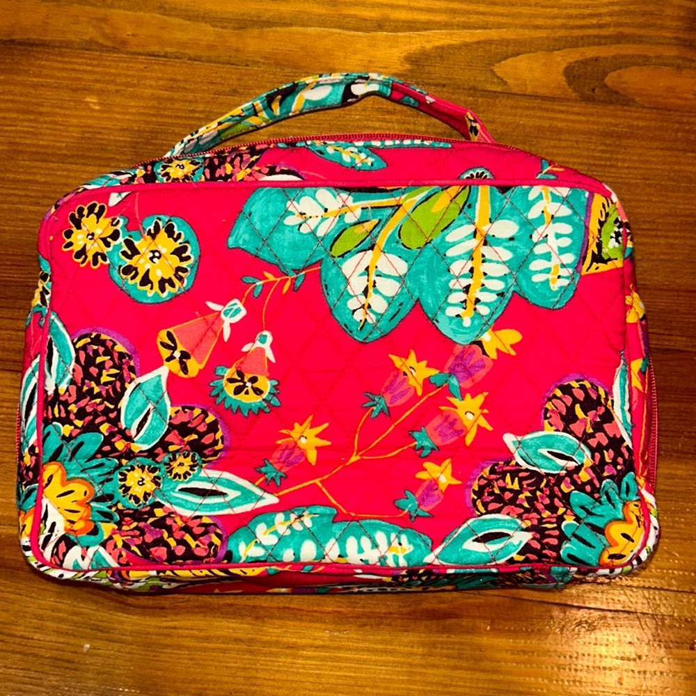 Vera Bradley makeup bag